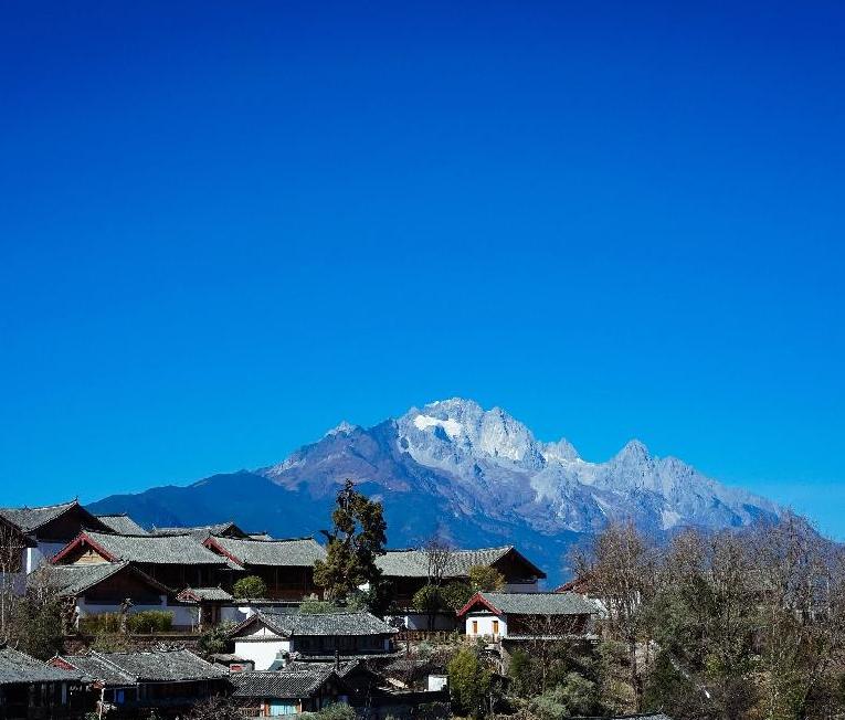 9 Days Lijiang and Shangrila Adventure Tour with Tiger Leaping Gorge Trekking and Haba Snow Mountain(5396M) Climbing
