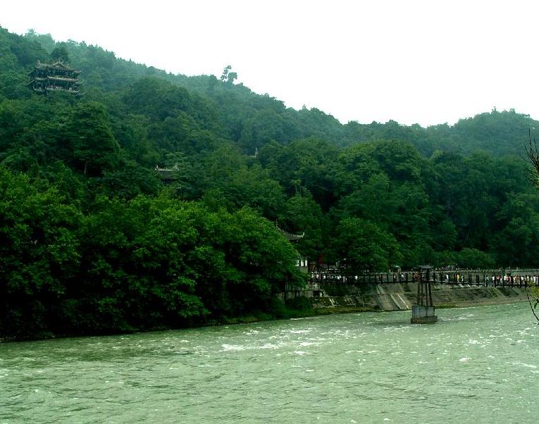 Dujiangyan Irrigation System and Qingcheng Mountain Day Tour