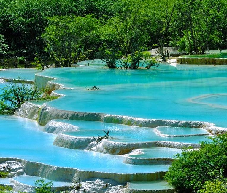 Jiuzhaigou Huanglong 3 days flight tour