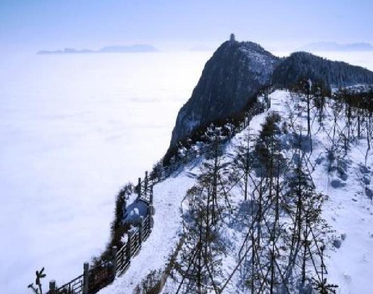 Leshan Buddha Emeishan 2 Days Car Rental