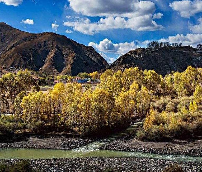 Sichuan Daocheng Yading and Yunnan Shangarila Overland 9 Days Tour