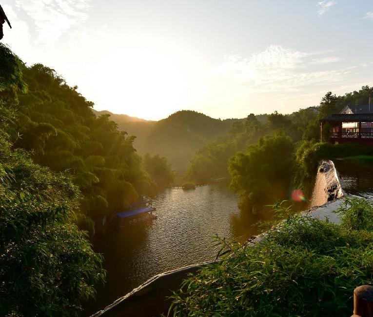 Shunan bamboo sea and Xingwen stone forest 3 days tour