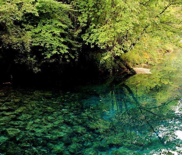 Sichuan world heritage 9 days tour